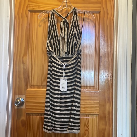 Lucy Paris Vanessa Crochet Dress M NWT - Picture 7 of 13